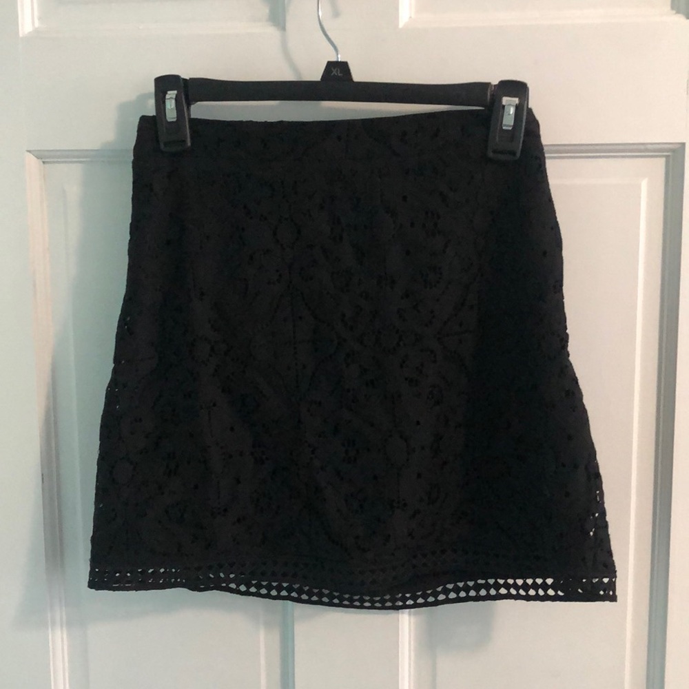 Mini black skirt never worn